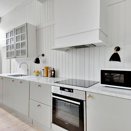 Sanders Secret - Pleasant Three-Bedroom Townhouse Near Main Attractions โคเปนเฮเกน ภายนอก รูปภาพ